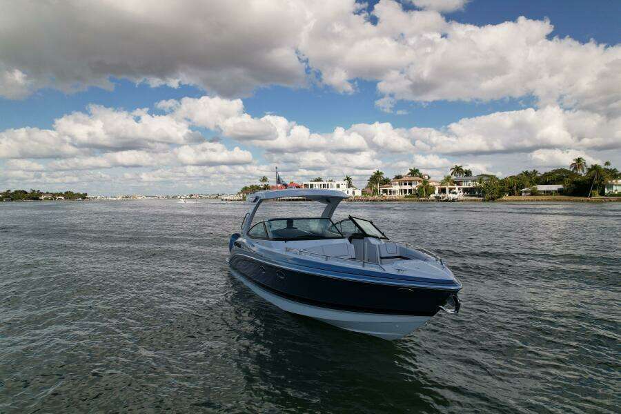 Sea Smoke 33ft Formula Yacht For Sale