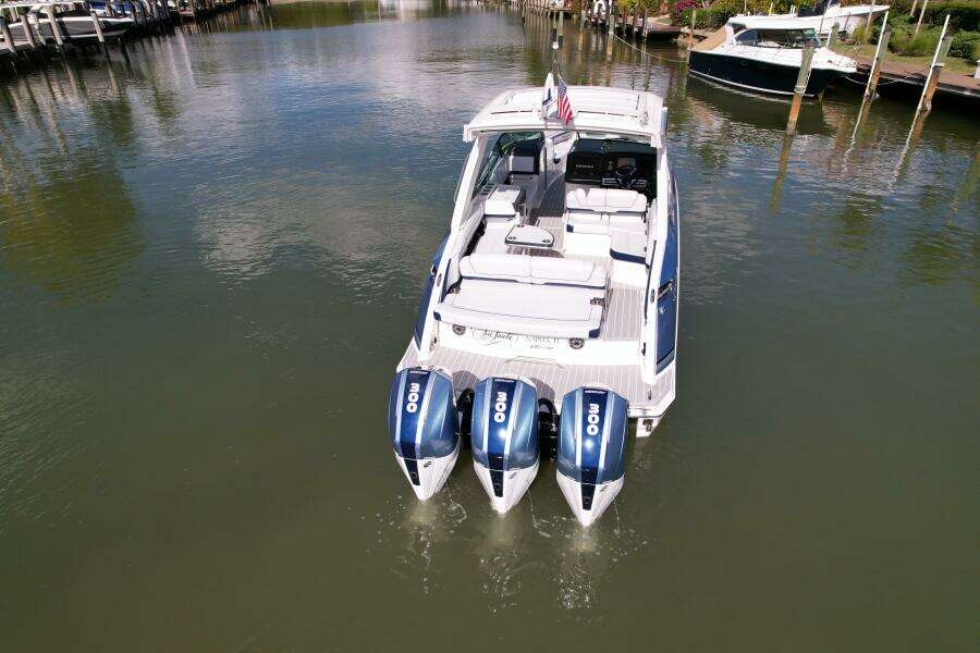 Sea Smoke 33ft Formula Yacht For Sale