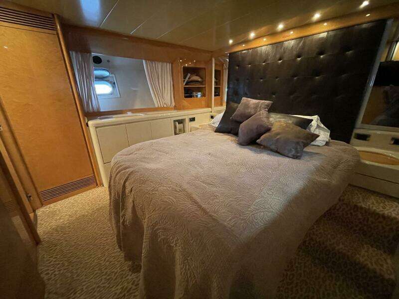 Echo 75ft Versilcraft Yacht For Sale