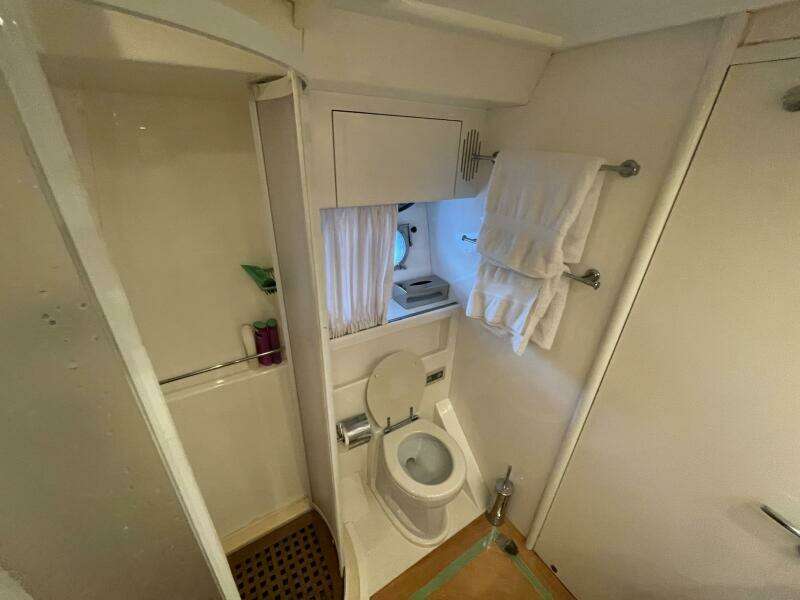 Echo 75ft Versilcraft Yacht For Sale