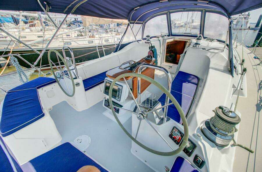 Advocate 44ft Catalina Yacht For Sale