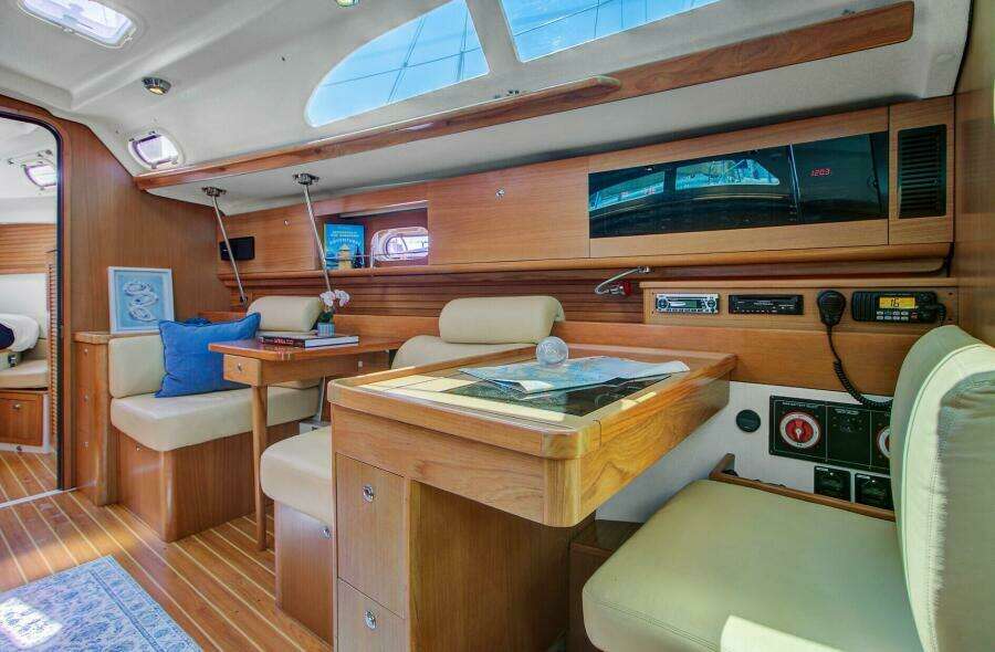 Advocate 44ft Catalina Yacht For Sale