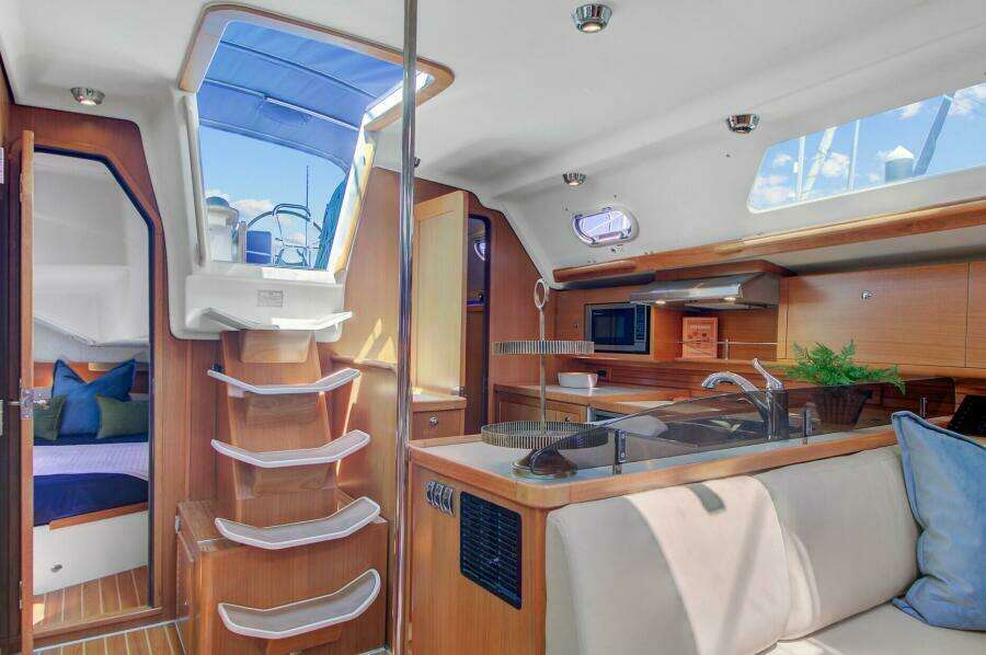 Advocate 44ft Catalina Yacht For Sale