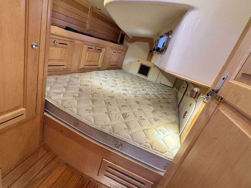 40ft Tartan Yacht For Sale