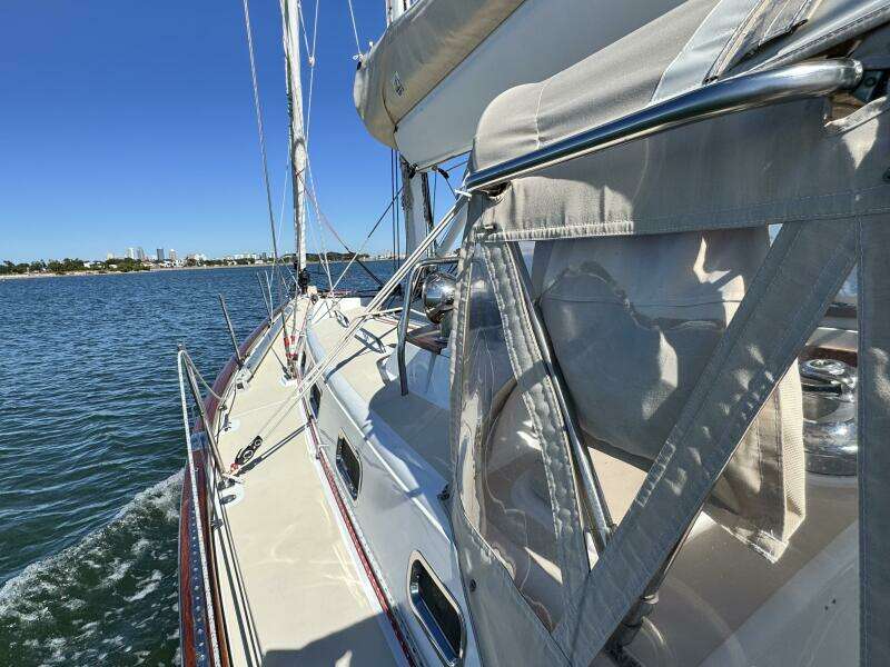 40ft Tartan Yacht For Sale