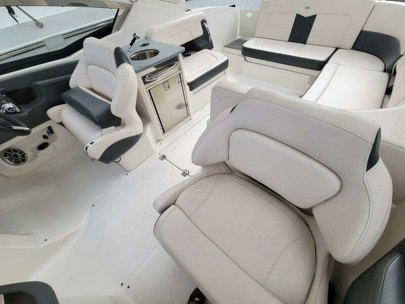 30ft Chaparral Yacht For Sale