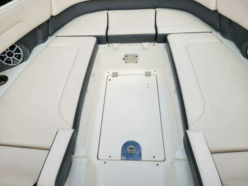 30ft Chaparral Yacht For Sale