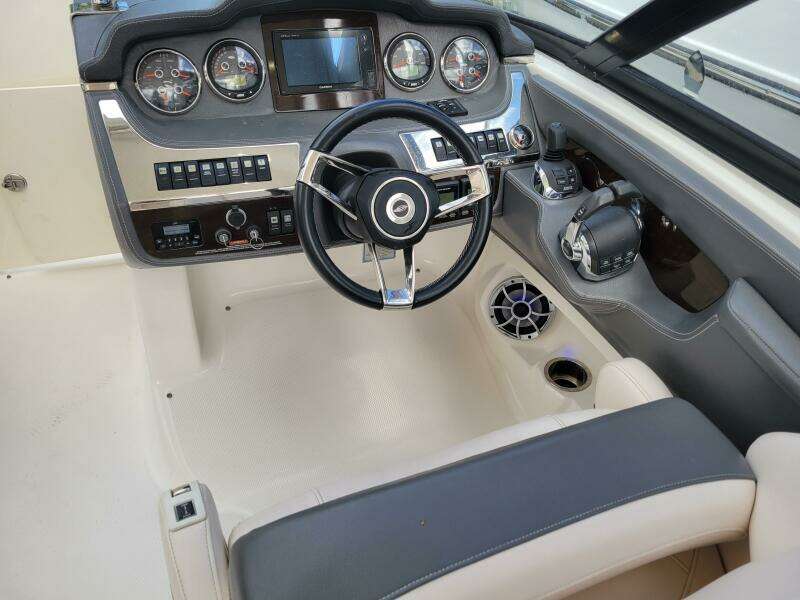 30ft Chaparral Yacht For Sale