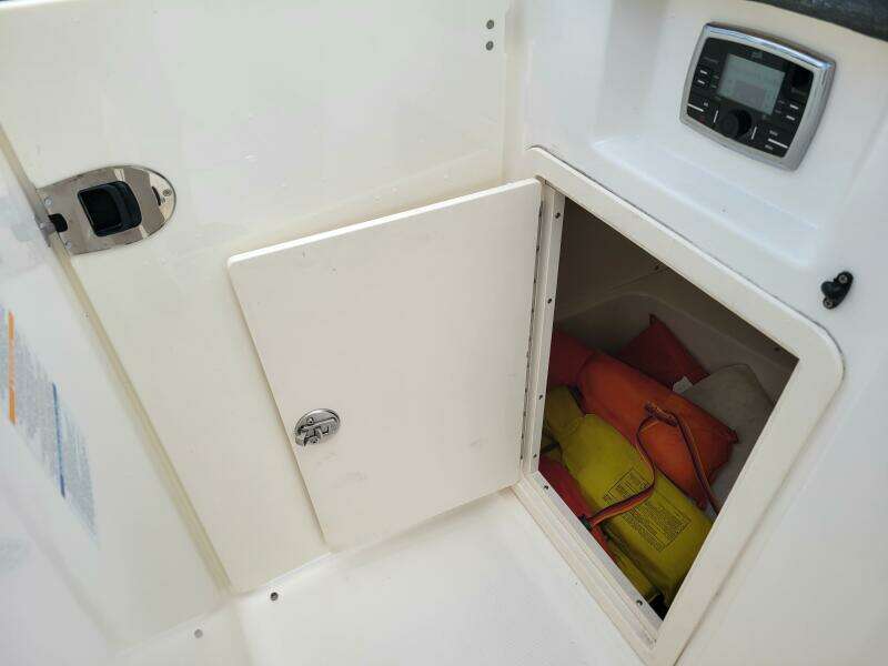 30ft Chaparral Yacht For Sale