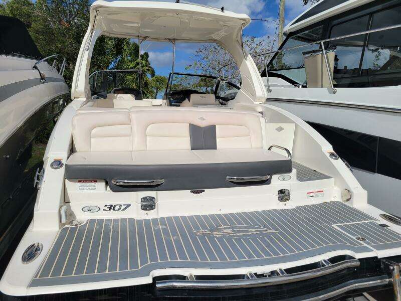 30ft Chaparral Yacht For Sale