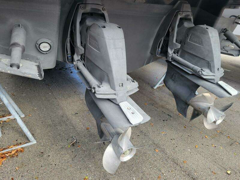 30ft Chaparral Yacht For Sale