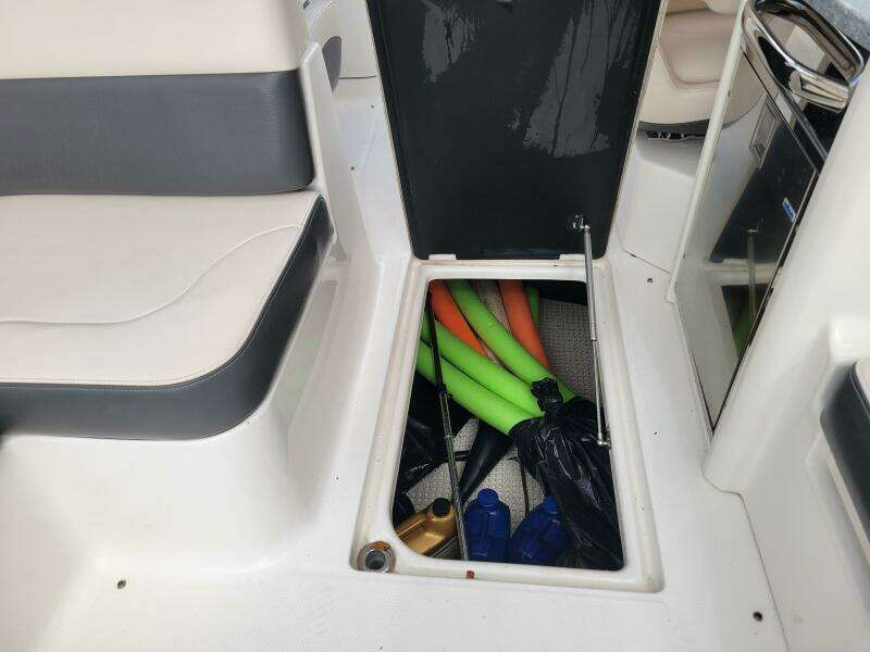 30ft Chaparral Yacht For Sale