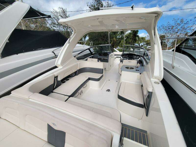 30ft Chaparral Yacht For Sale