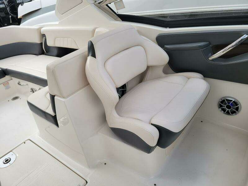 30ft Chaparral Yacht For Sale