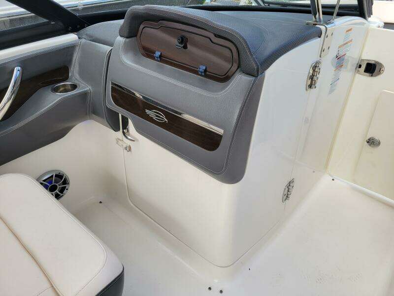 30ft Chaparral Yacht For Sale