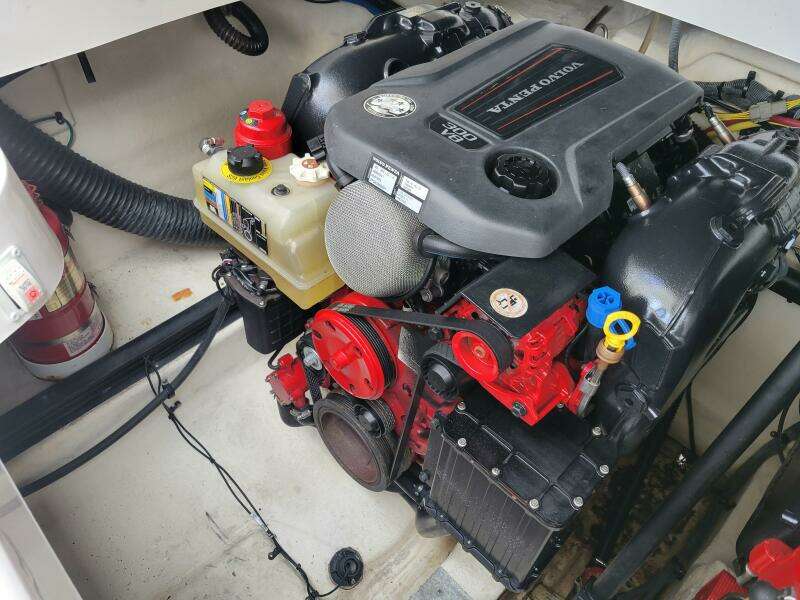 30ft Chaparral Yacht For Sale