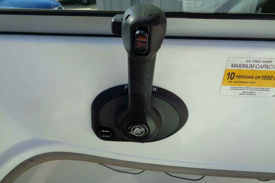 20ft Mariah Yacht For Sale