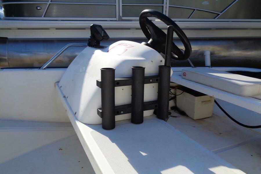 13' 2001 Boston Whaler Sport