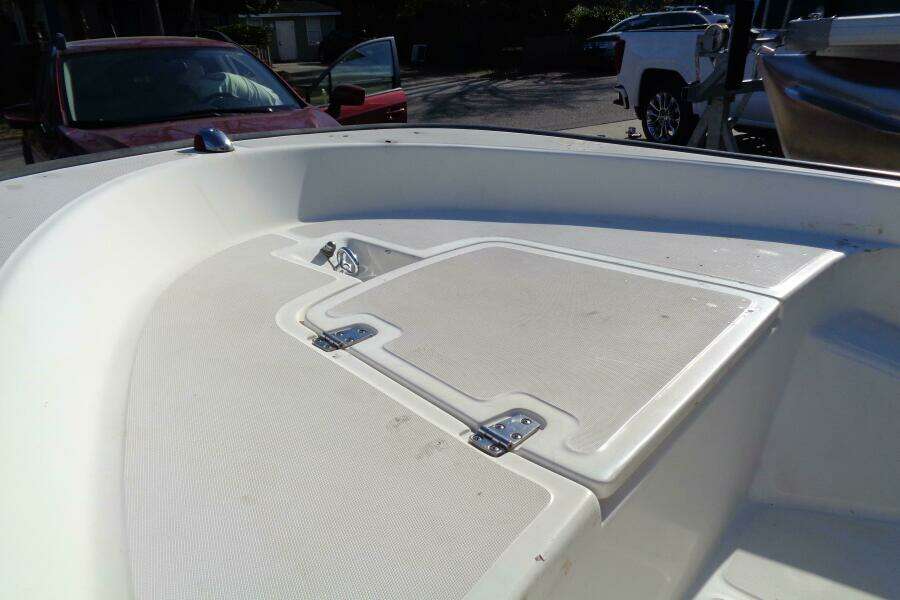 13ft Boston Whaler Yacht For Sale