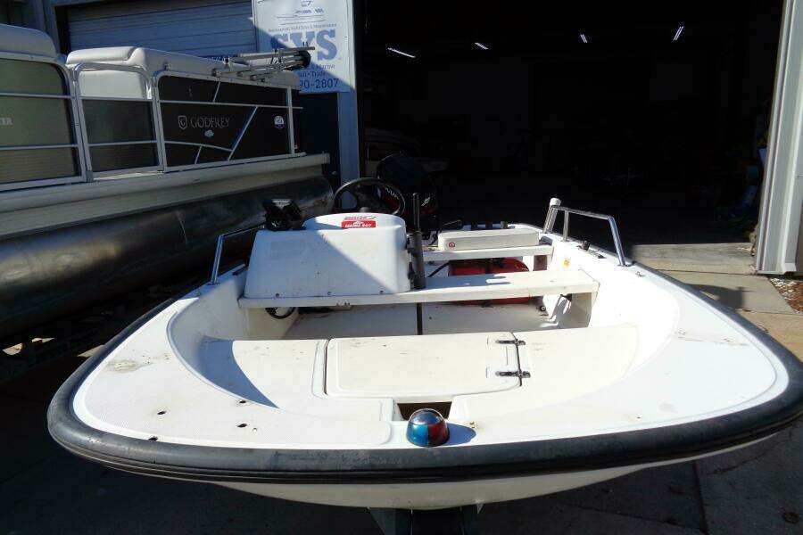 13ft Boston Whaler Yacht For Sale