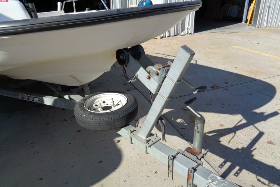 13' 2001 Boston Whaler Sport