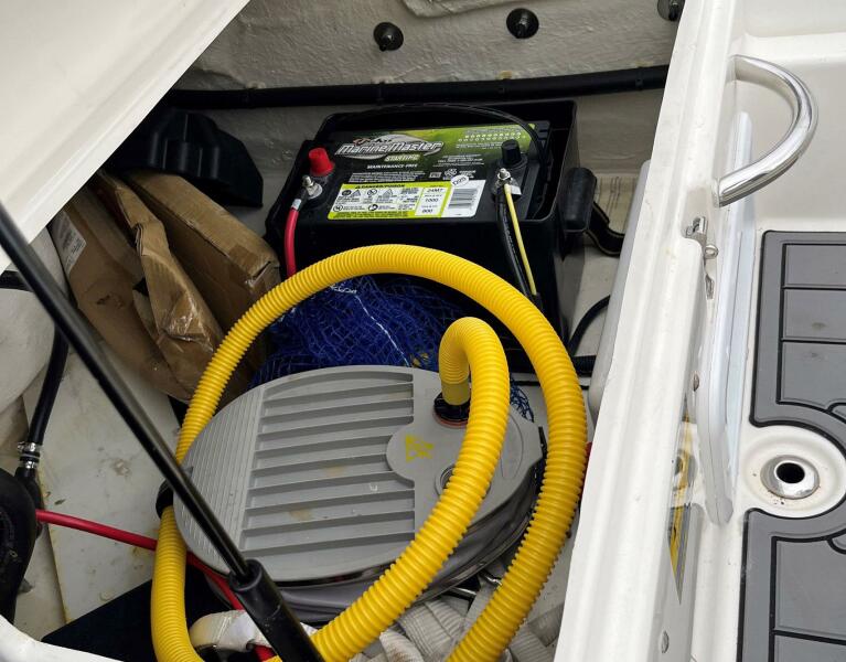 12' 2024 Zodiac Yachtline 360