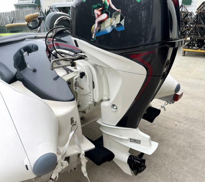 12' 2024 Zodiac Yachtline 360