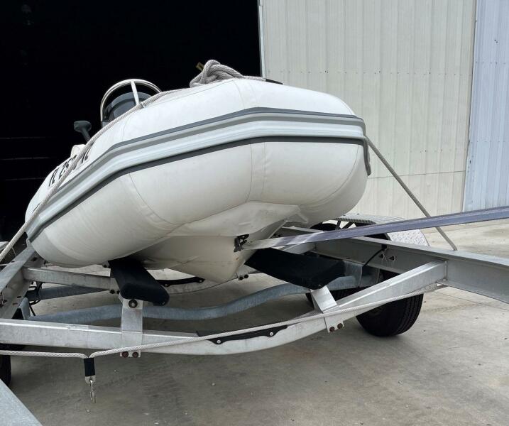 12' 2024 Zodiac Yachtline 360