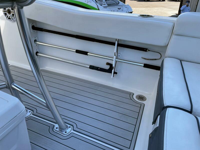 22' 2017 Tidewater 220LXF