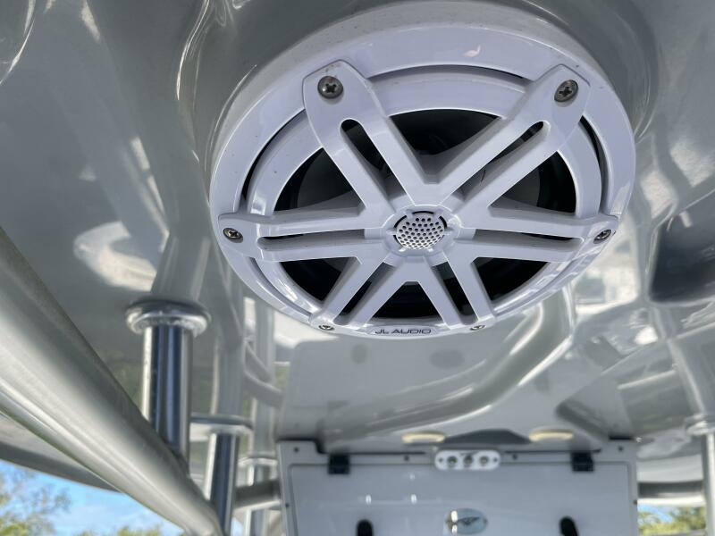 22' 2017 Tidewater 220LXF