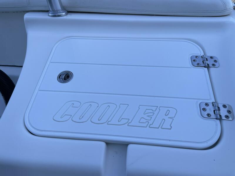 22' 2017 Tidewater 220LXF