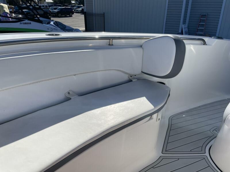 22' 2017 Tidewater 220LXF