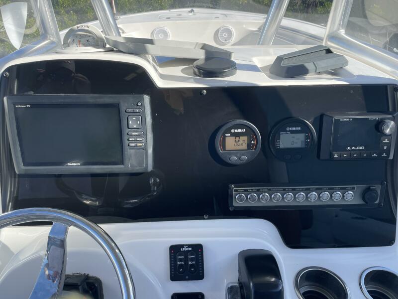 22' 2017 Tidewater 220LXF