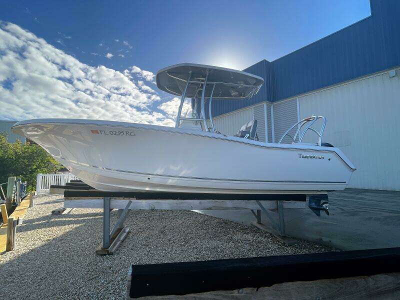 22ft Tidewater Yacht For Sale