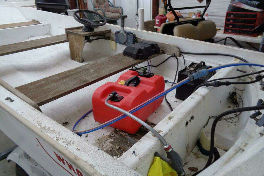 13ft Boston Whaler Yacht For Sale