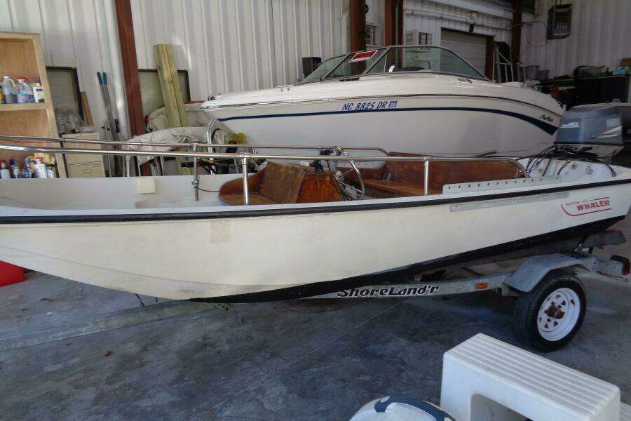 13ft Boston Whaler Yacht For Sale