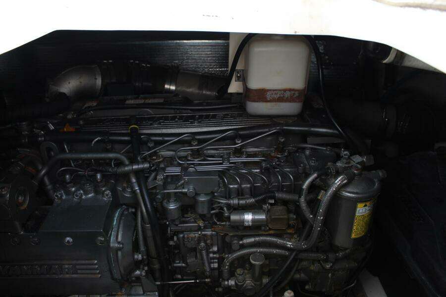 Cinta 42ft Cruisers Yachts Yacht For Sale