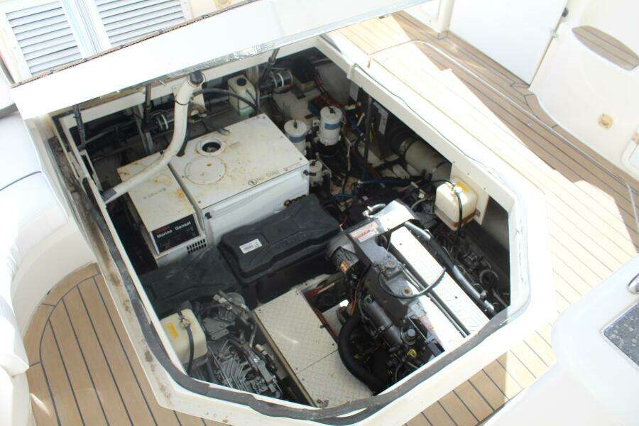 Cinta 42ft Cruisers Yachts Yacht For Sale