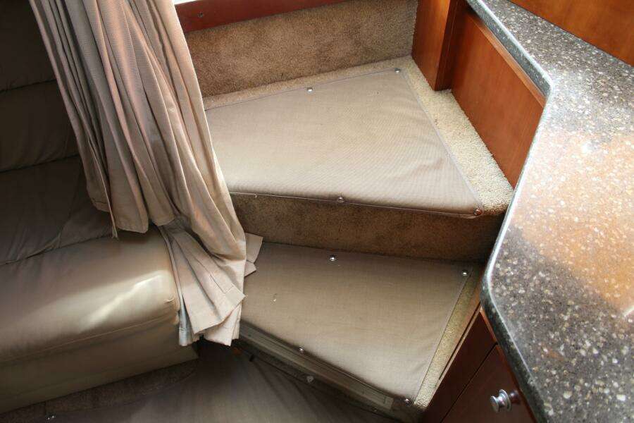 Cinta 42ft Cruisers Yachts Yacht For Sale