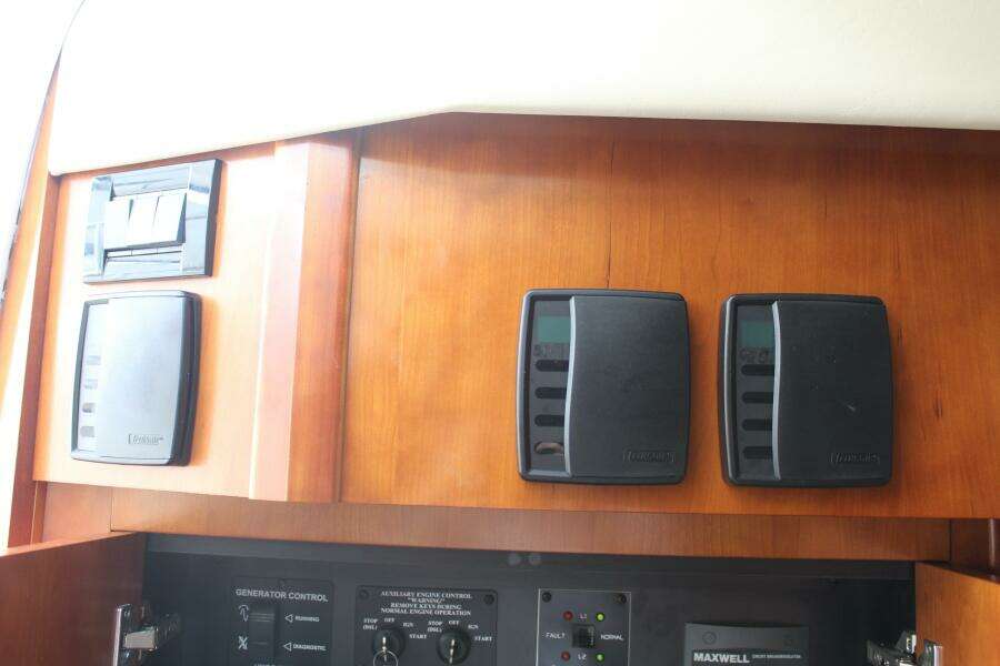 Cinta 42ft Cruisers Yachts Yacht For Sale