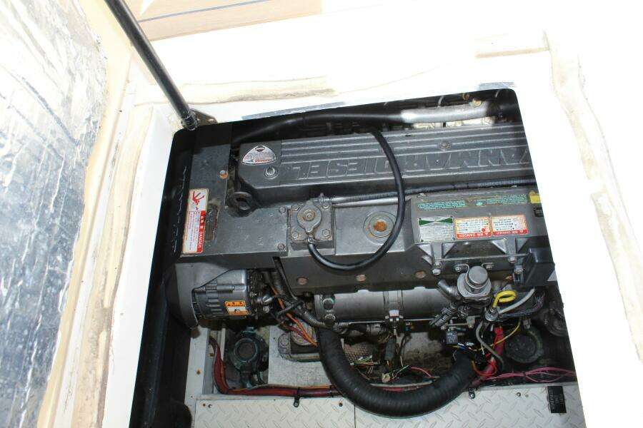 Cinta 42ft Cruisers Yachts Yacht For Sale