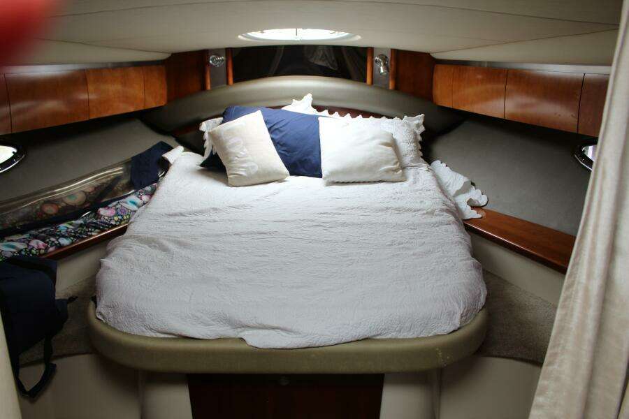 Cinta 42ft Cruisers Yachts Yacht For Sale