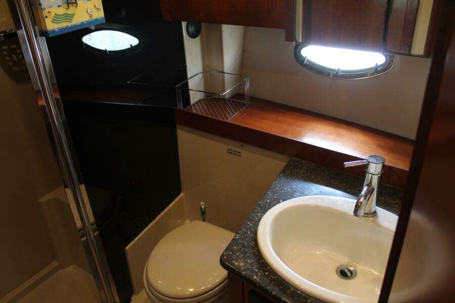 Cinta 42ft Cruisers Yachts Yacht For Sale