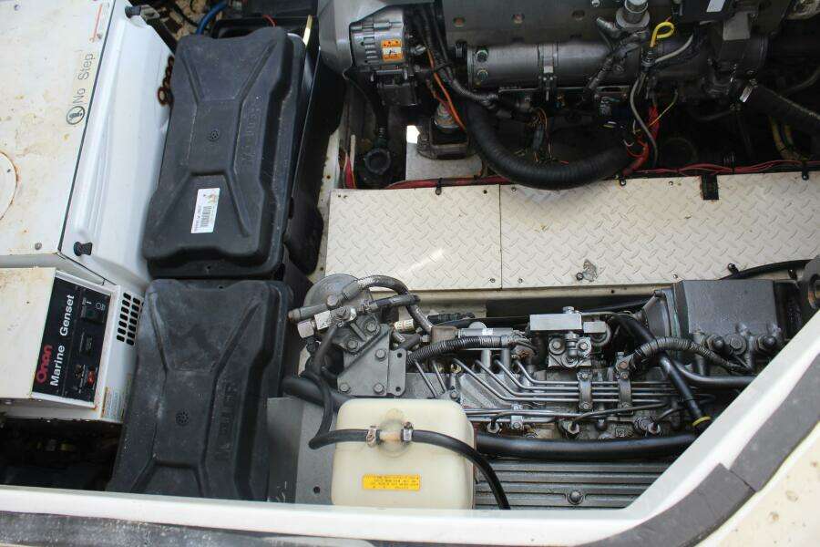 Cinta 42ft Cruisers Yachts Yacht For Sale