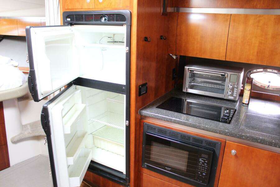 Cinta 42ft Cruisers Yachts Yacht For Sale