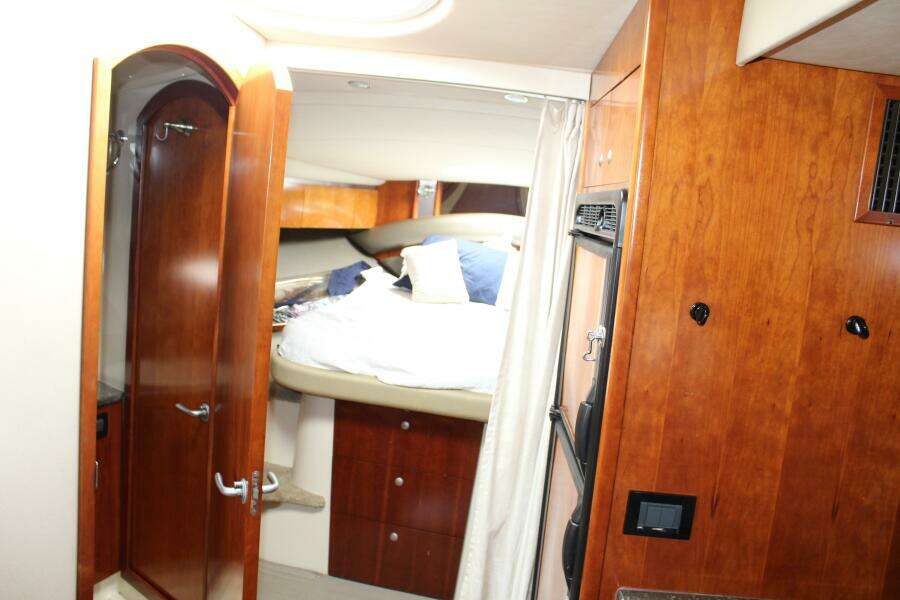 Cinta 42ft Cruisers Yachts Yacht For Sale