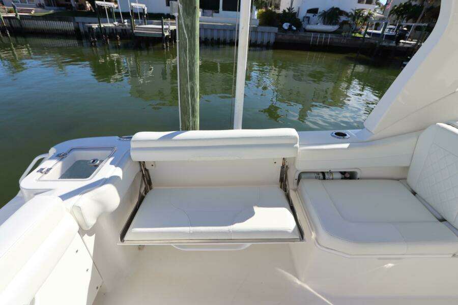 26ft Edgewater Yacht For Sale