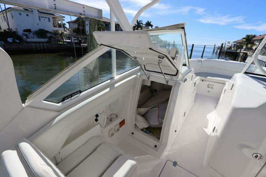 26ft Edgewater Yacht For Sale