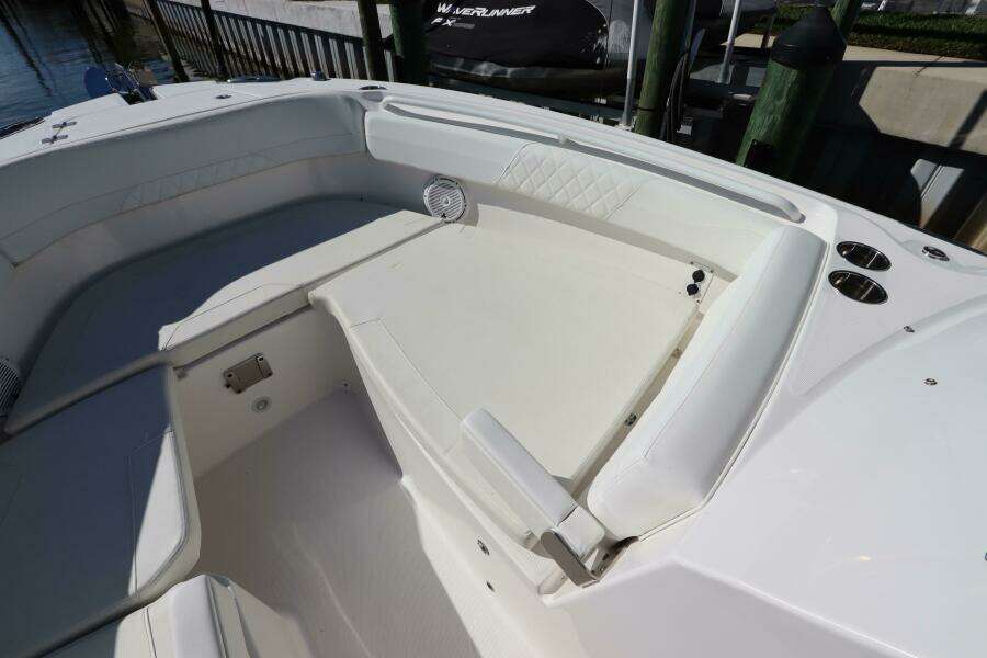26ft Edgewater Yacht For Sale