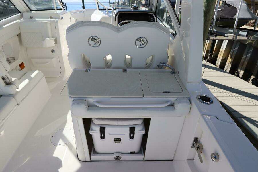 26ft Edgewater Yacht For Sale